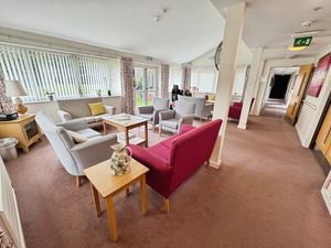 Residents Lounge- click for photo gallery
